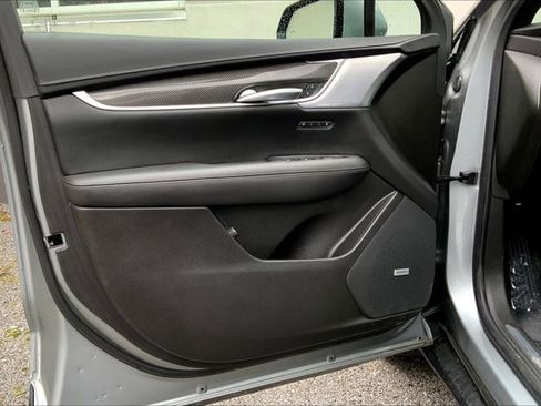 Used 2024 Cadillac XT5 Sportv w/ Technology Package AWD/4WD image 23
