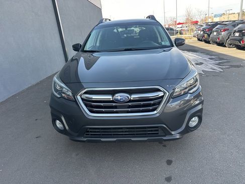 Used 2019 Subaru Outback 2.5i Premium image 2