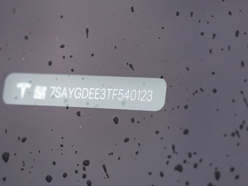 Used 2026 Tesla Model Y Long Range image 27