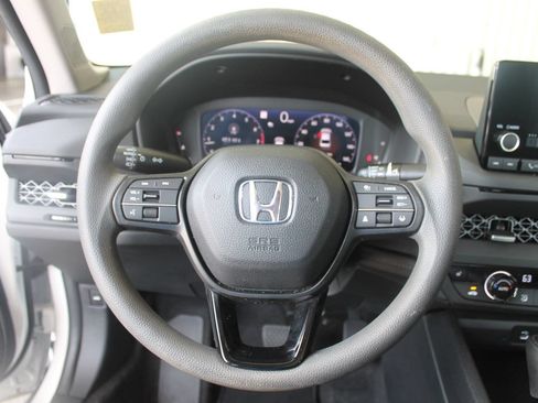 Used 2023 Honda Accord EX image 14