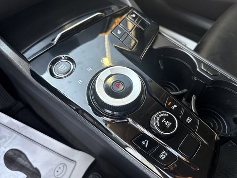 Used 2024 Kia Sportage EX image 24