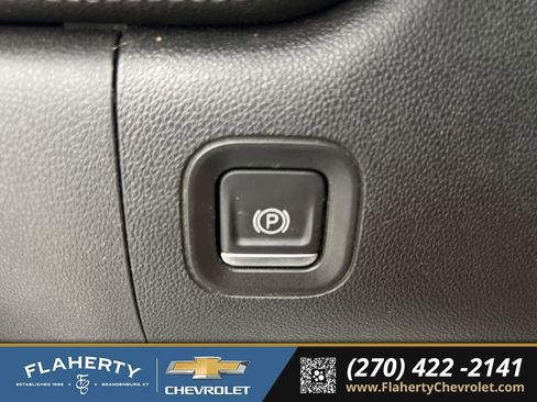 Used 2020 Chevrolet Silverado 1500 LT Trail Boss AWD/4WD image 27