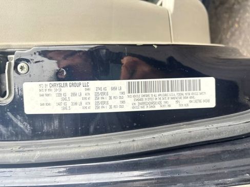 Used 2010 Chrysler Town & Country Touring image 27