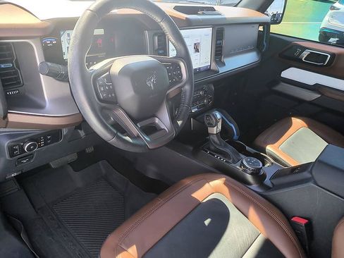 Used 2023 Ford Bronco Outer Banks AWD/4WD image 14
