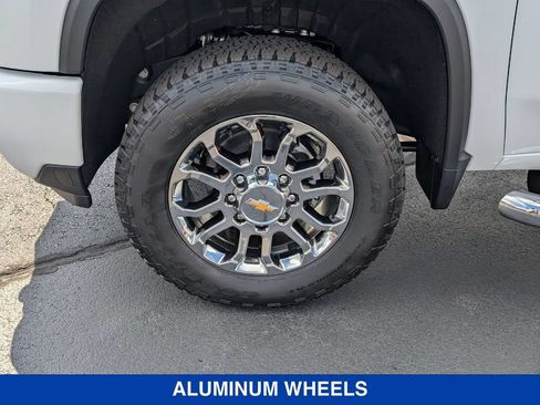 New 2026 Chevrolet Silverado 2500 LT w/ Z71 Chrome Sport Edition AWD/4WD image 10