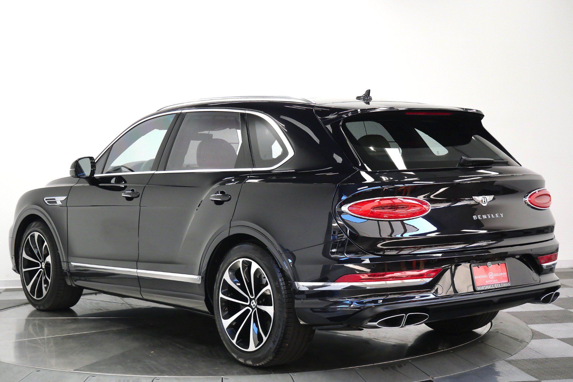 Used 2023 Bentley Bentayga AWD/4WD image 7