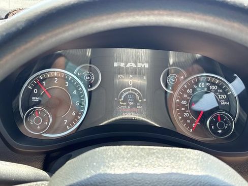 Used 2024 RAM 2500 Tradesman w/ Chrome Appearance Group AWD/4WD image 19