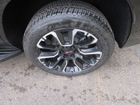 New 2026 GMC Yukon Elevation RWD image 15