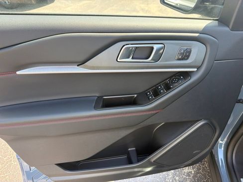 New 2026 Ford Explorer ST-Line w/ ST-Line Street Pack RWD image 15
