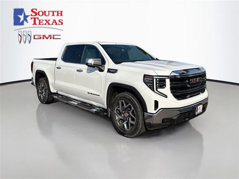Used 2023 GMC Sierra 1500 SLT image 1