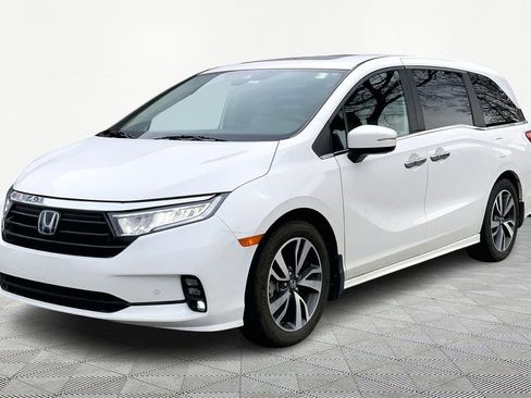 Used 2021 Honda Odyssey Touring image 3