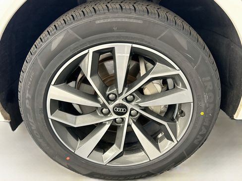 Used 2024 Audi Q5 2.0T Premium Plus AWD/4WD image 11