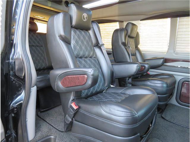 Used 2020 GMC Savana 2500 w/ Enhanced Convenience Package RWD image 5