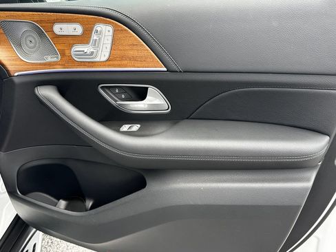 Certified 2025 Mercedes-Benz GLS 450 4MATIC image 16