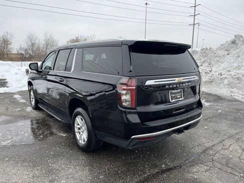 Used 2024 Chevrolet Suburban LT image 5