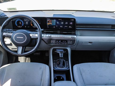 Used 2024 Hyundai Kona SEL AWD/4WD image 15