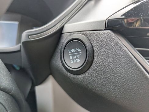 Used 2025 Ford Escape Active image 18