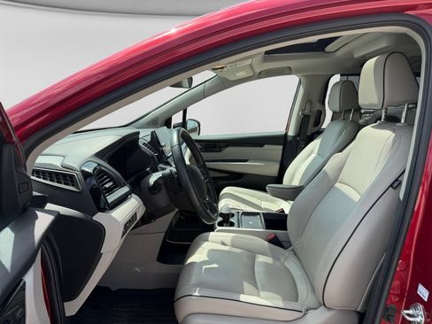 Used 2025 Honda Odyssey Touring image 24