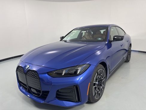 New 2026 BMW i4 xDrive40i w/ M Sport Package AWD/4WD image 3