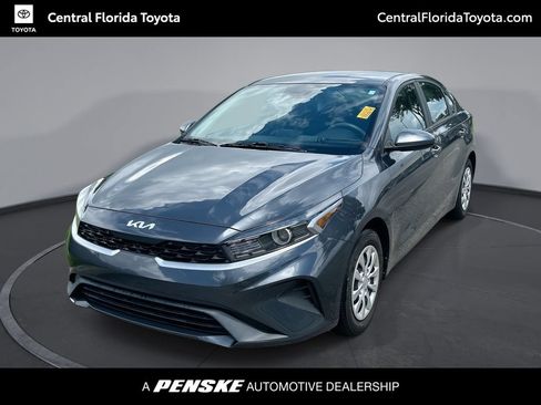 Used 2024 Kia Forte LX FWD image 1
