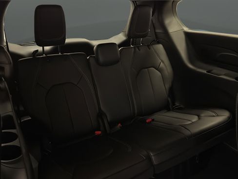 New 2026 Chrysler Pacifica Select AWD/4WD image 26