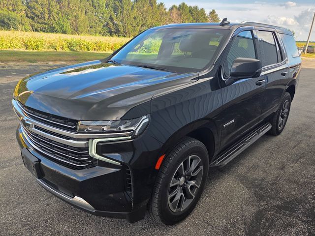 Used 2022 Chevrolet Tahoe LT w/ LT Signature Package AWD/4WD image 6