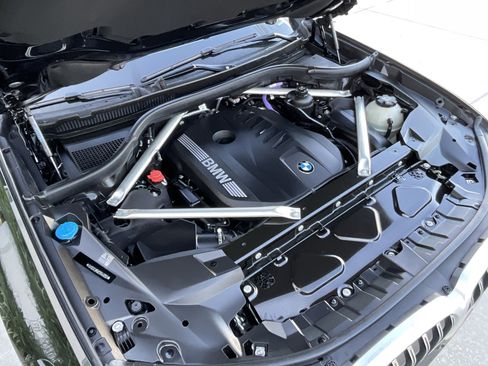 Certified 2024 BMW X7 xDrive40i image 37