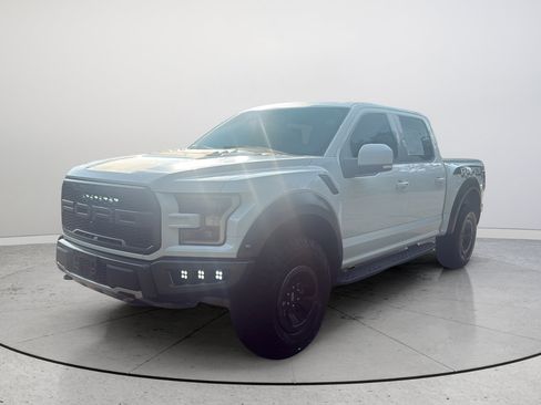 Used 2018 Ford F150 Raptor w/ Equipment Group 802A Luxury AWD/4WD image 5