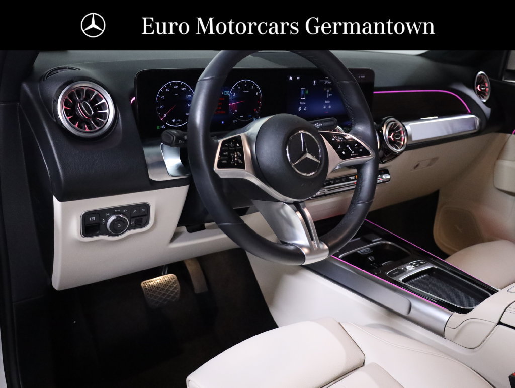 Used 2026 Mercedes-Benz GLB 250 4MATIC image 32