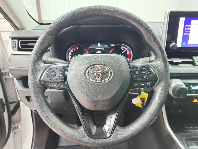 Used 2023 Toyota RAV4 LE AWD/4WD image 19
