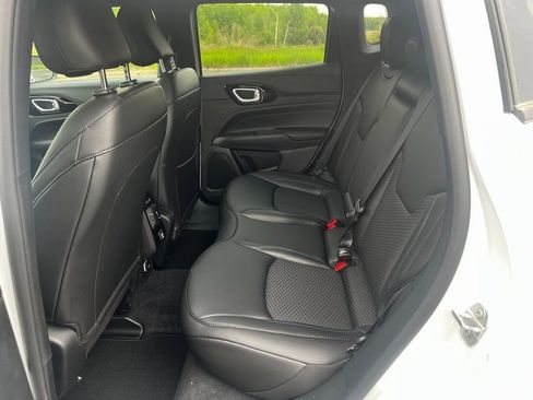 New 2025 Jeep Compass Latitude w/ Altitude Special Edition image 16