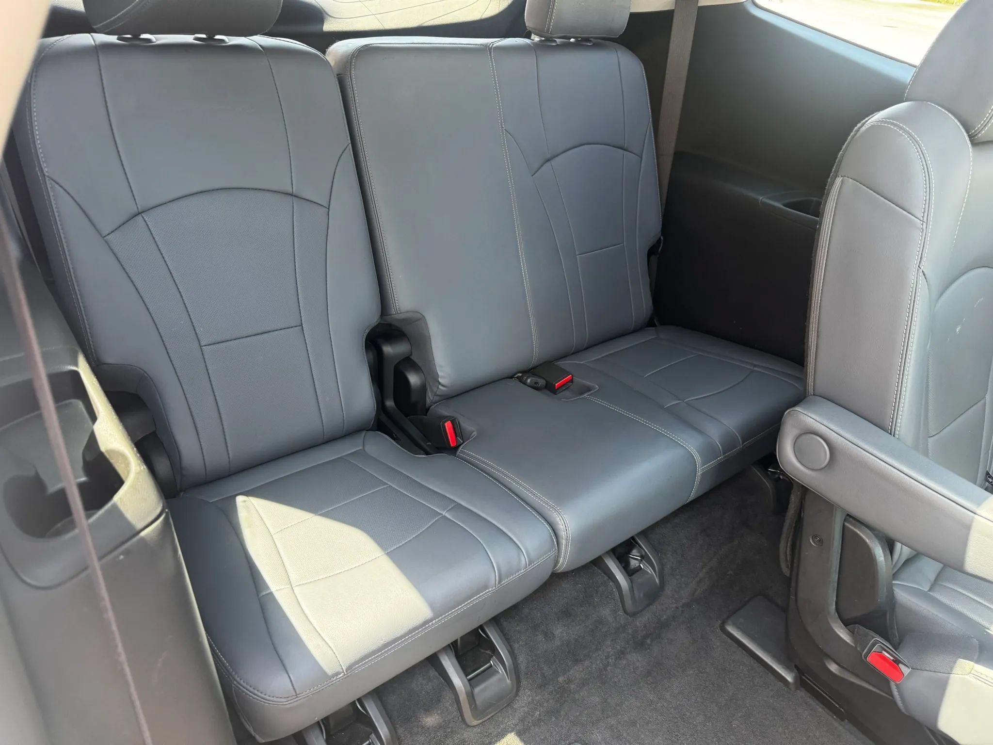 Used 2019 Buick Enclave Essence AWD/4WD image 14