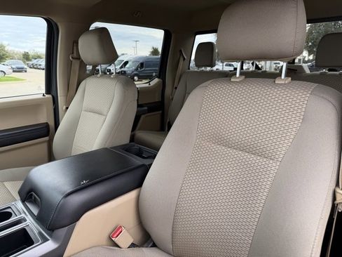 Used 2016 Ford F150 XLT w/ Equipment Group 302A Luxury image 10