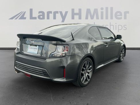 Used 2015 Scion tC FWD image 5