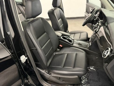 Used 2015 Mercedes-Benz GLK 350 4MATIC image 37