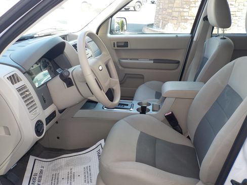 Used 2008 Ford Escape 4WD Hybrid image 12