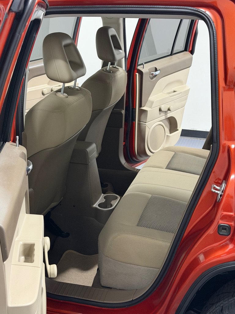 Used 2008 Jeep Compass Sport AWD/4WD image 5