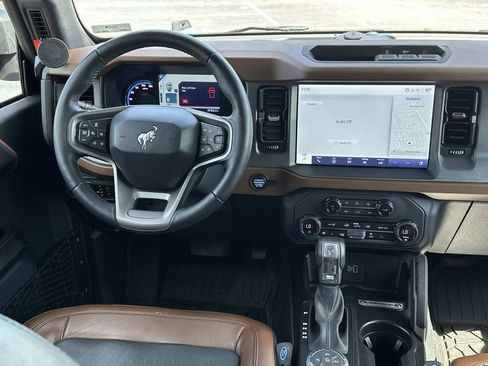 Used 2024 Ford Bronco Outer Banks AWD/4WD image 20