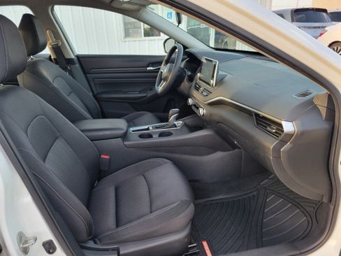 Used 2020 Nissan Altima 2.5 S FWD image 23