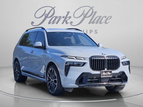 Used 2023 BMW X7 xDrive40i w/ Executive Package AWD/4WD image 8