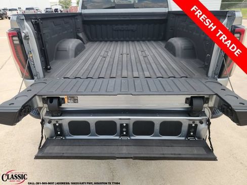 Used 2024 GMC Sierra 2500 AT4 w/ AT4 Premium Plus Package AWD/4WD image 33
