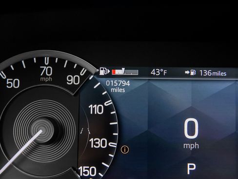 Used 2023 Land Rover Defender 110 X-Dynamic SE AWD/4WD image 42