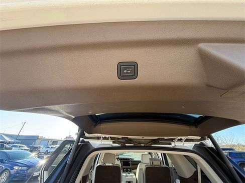 Used 2023 GMC Yukon Denali image 11