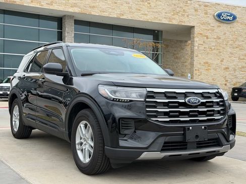 New 2026 Ford Explorer Active RWD image 19