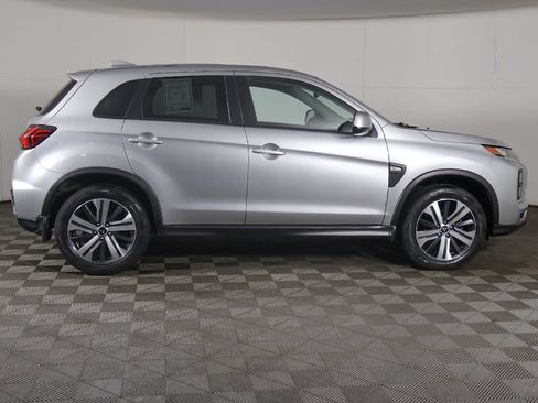 Used 2023 Mitsubishi Outlander Sport ES AWD/4WD image 13