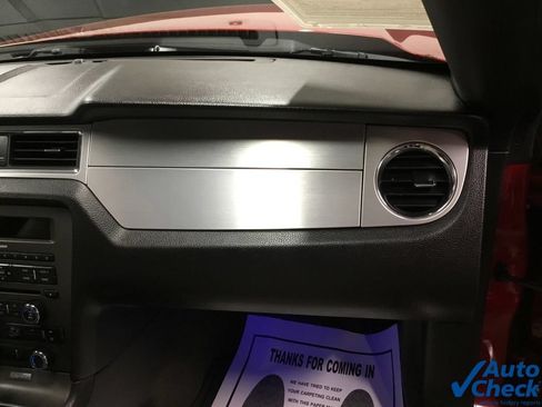 Used 2013 Ford Mustang Premium RWD image 37