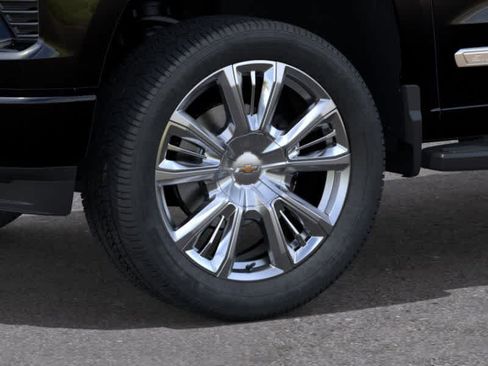 New 2026 Chevrolet Silverado 1500 High Country w/ High Country Premium Package AWD/4WD image 9