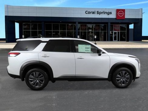 New 2026 Nissan Pathfinder SV w/ Cargo Package AWD/4WD image 6