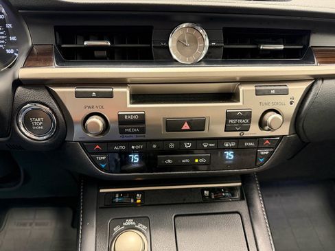 Used 2018 Lexus ES 350 w/ Premier Package FWD image 21