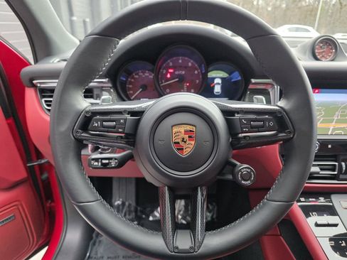Certified 2025 Porsche Macan GTS AWD/4WD image 28